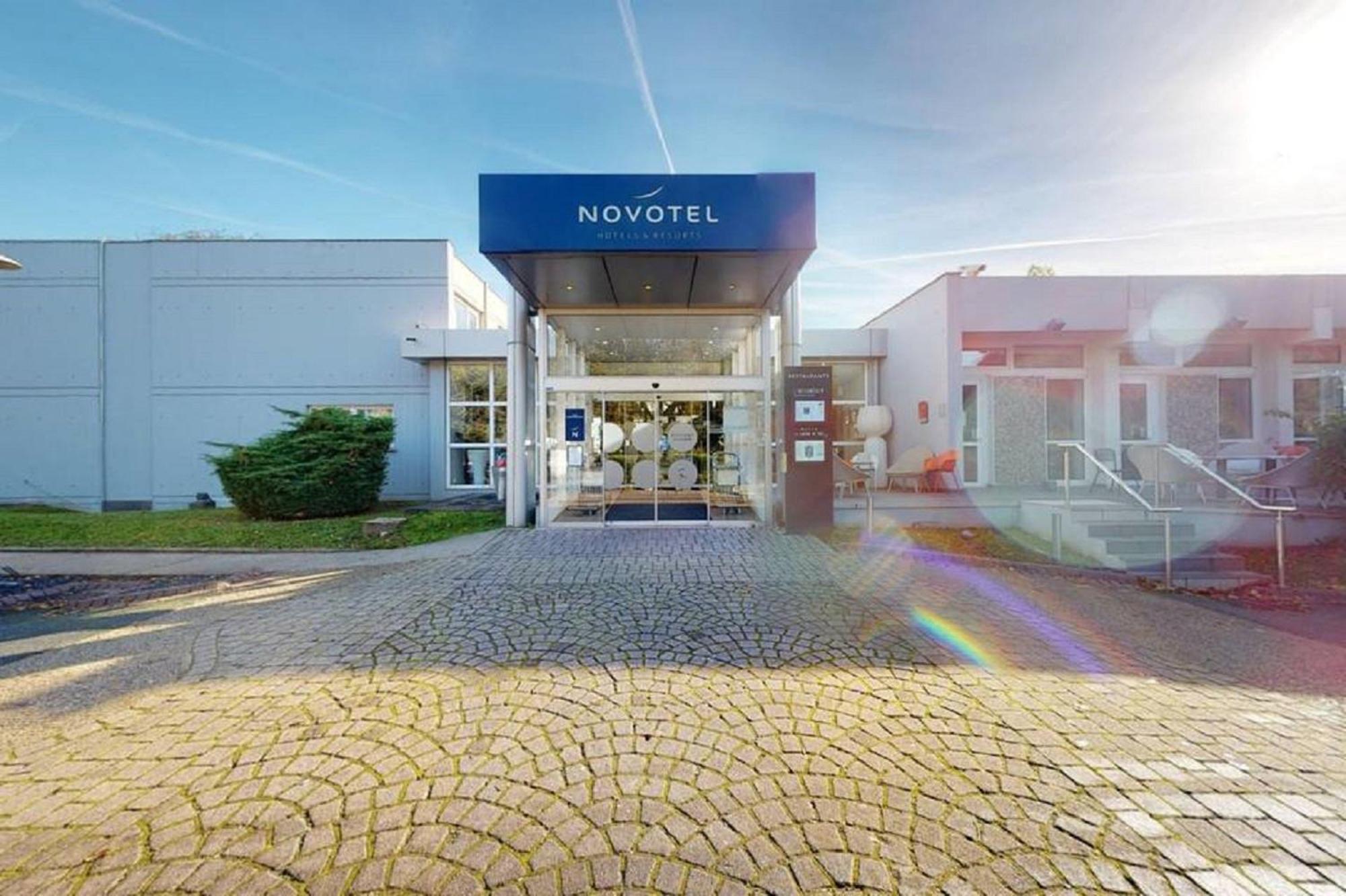 Novotel Evry Courcouronnes Esterno foto